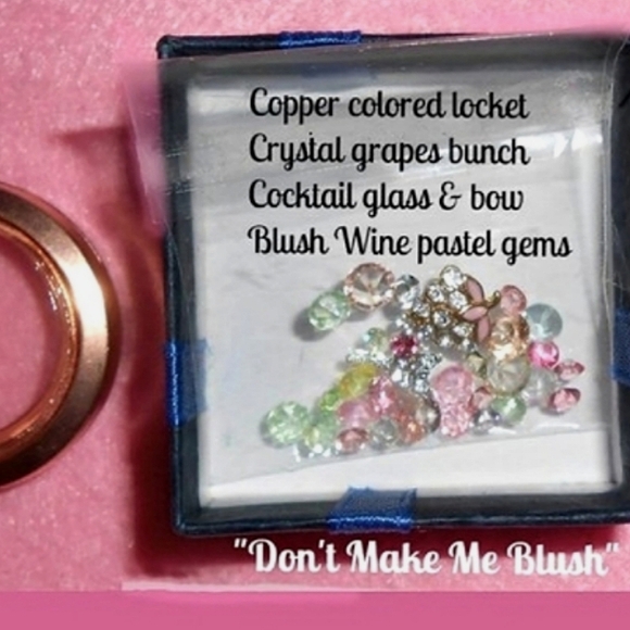 Floating Charms in Story Locket Memory Pendant Choice - Picture 5 of 16